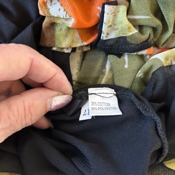 Unique Floral pattern dress, bright and colourful, Size XL - Picture 10 of 13